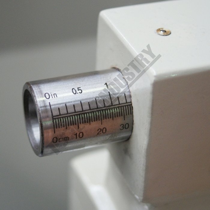 L682 AL336 Centre Lathe